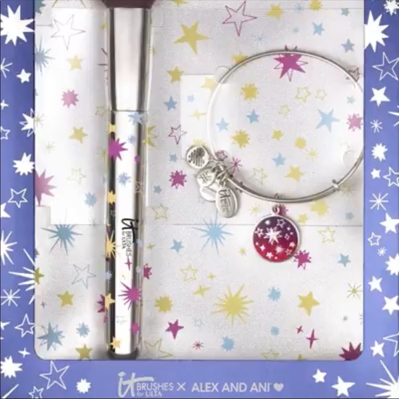NEW it cosmetics alex and ani bracelet brush set - Picture 15 of 16